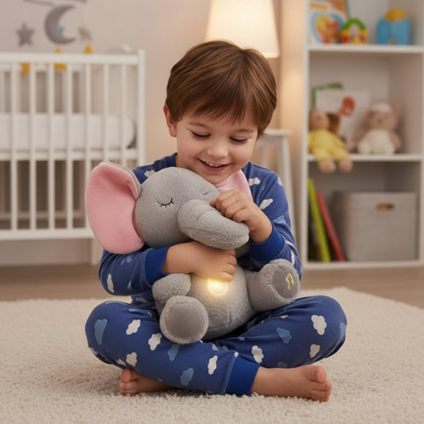 doudou bébé peluche qui respire enfant heureux