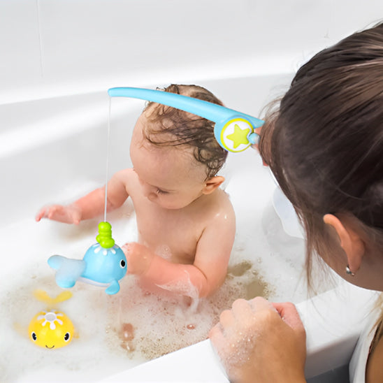 enfant montre bébé canne peche baignoire