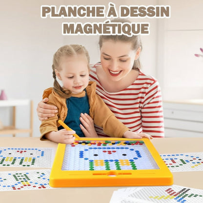 jeux montessori Tablette dessin fillette maman